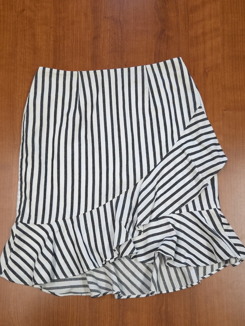 A New Day Striped Ruffle Hem Women's Skirt - Black & White